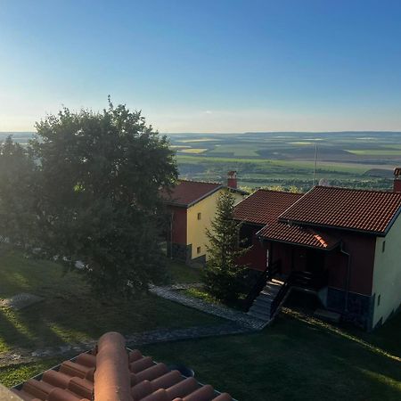 Парк Хотел Боили-Кирека Kaspichan エクステリア 写真